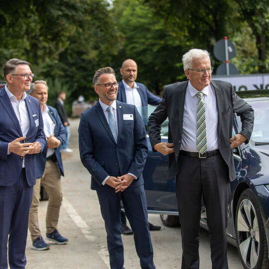 Winfried Kretschmann Besuch Hochhaus CARL