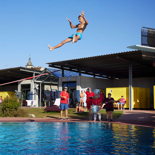 1. Arschbombenwettbewerb im Nieferner Freibad inm Rahmen des Kinderferienprogramms