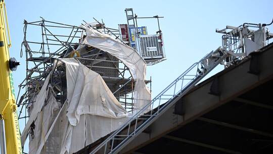 Toter und Verletzte bei Unfall an Leverkusener Brücke