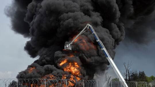 Explosion in einem Treibstoffdepot in Russland Explosion in einem Treibstoffdepot in Russland