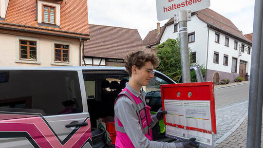 Haltestellenschild Kieselbronn