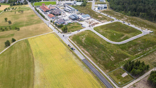 Neuhausen Industriegebiet Juni