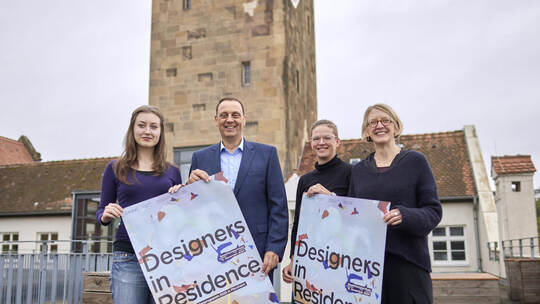 10.Ausschreibung für das internationale Stipendienprogramm "Designers in Residence". (vl.) Julia Wittmann (WSP), Ulrich E. Haag