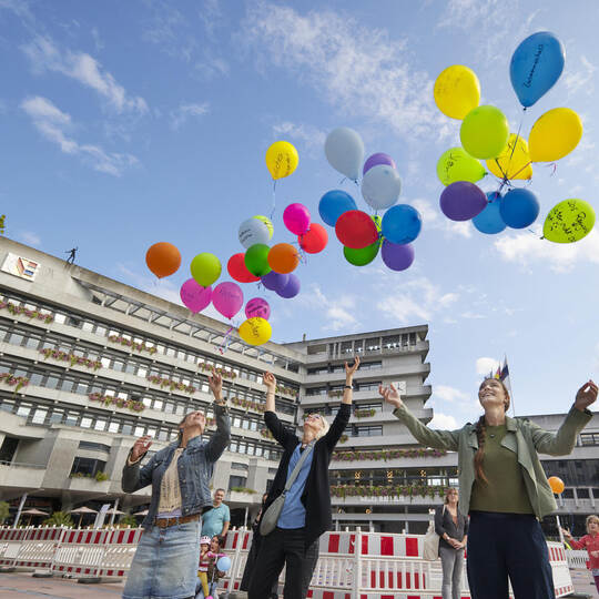Interkulturelle Woche. "Himmels(T)räume" Aktion der Beratungsstelle für Kinder, Jugendliche und deren Familien aus Pforzheim auf