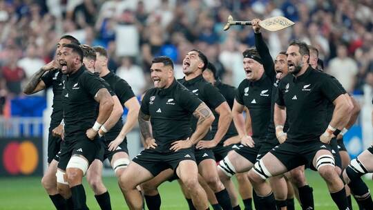 Haka von Neuseelands Rugby-Nationalmannschaft Haka von Neuseelands Rugby-Nationalmannschaft