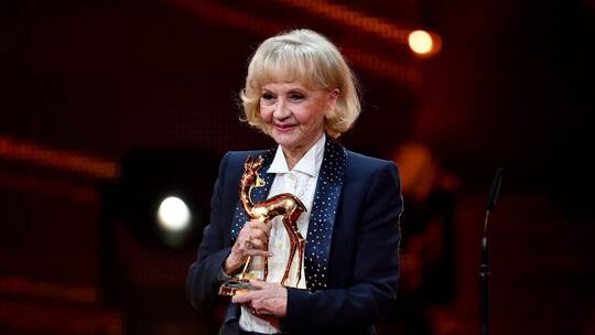 Liselotte Pulver wird 95