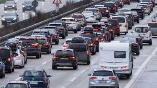 Verkehrswelle zum Wochenende