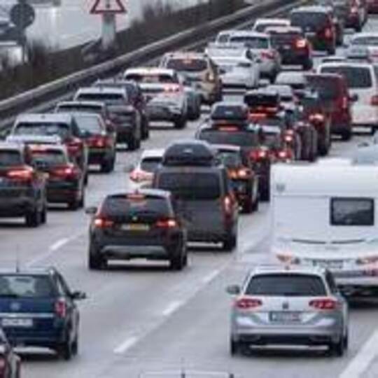 Verkehrswelle zum Wochenende