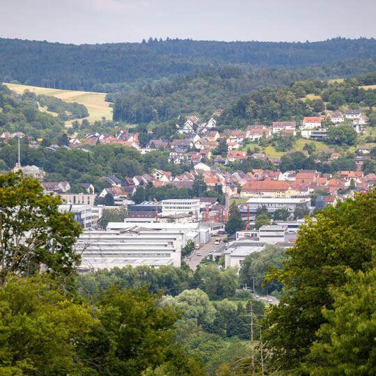 Der Tatort mit dem höchsten Schaden war zuletzt das Gewerbegebiet Mitteltal in Stein. Einbrecher erbeuteten dort Präzisionswerkz Ortsportrait Königsbach Stein