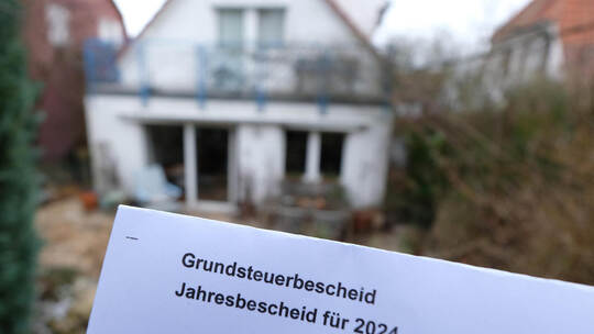 Der Mühlacker Verwaltungsausschuss hat für neue Hebesätze bei Grundsteuer A und B gestimmt. Bernd Weißbrod/dpa-Archiv Grundsteuer